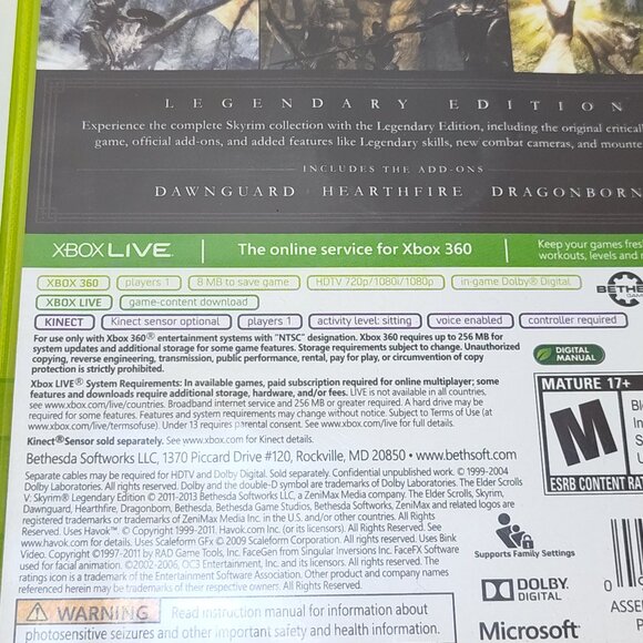 The Elder Scrolls V: Skyrim Legendary Edition Xbox 360 2-Disc Set W/ Booklet - Picture 4 of 9